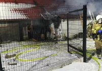 Wybuchł pożar - prawdopodobną przyczyną zwarcie - zdjęcie główne