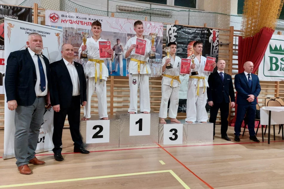 11 medali dla karateków ARS Limanowa – JONIEC Team na Mistrzostwach Małopolski Karate Kyokushin - zdjęcie 6