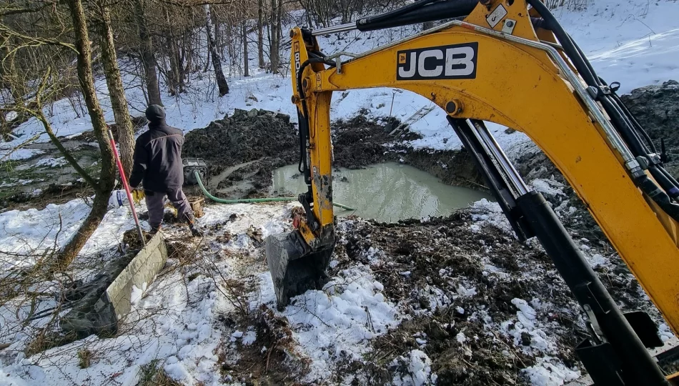 Kolejna awaria wodociągu - powodem osuwisko. ZGK znów apeluje - zdjęcie 1
