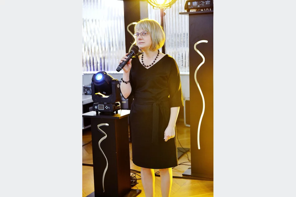 Studniówka "Ekonoma" - rozpoczęcie odliczania do matury (ZDJĘCIA) - zdjęcie 4