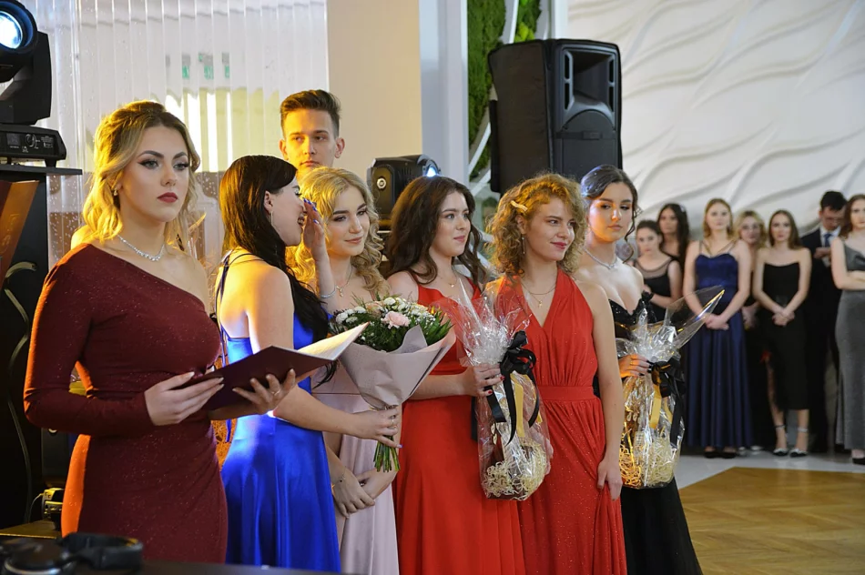 Studniówka "Ekonoma" - rozpoczęcie odliczania do matury (ZDJĘCIA) - zdjęcie 8