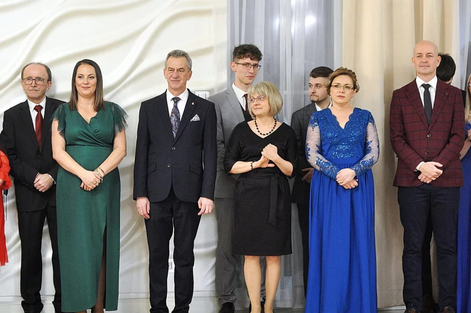 Studniówka "Ekonoma" - rozpoczęcie odliczania do matury (ZDJĘCIA) - zdjęcie 10