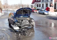 Dziecko ranne w zderzeniu samochodów - zdjęcie główne