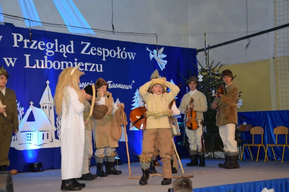 Wystąpiło 31 grup. Uczestnicy zadbali o wysoki poziom artystyczny (ZDJĘCIA) - zdjęcie 4