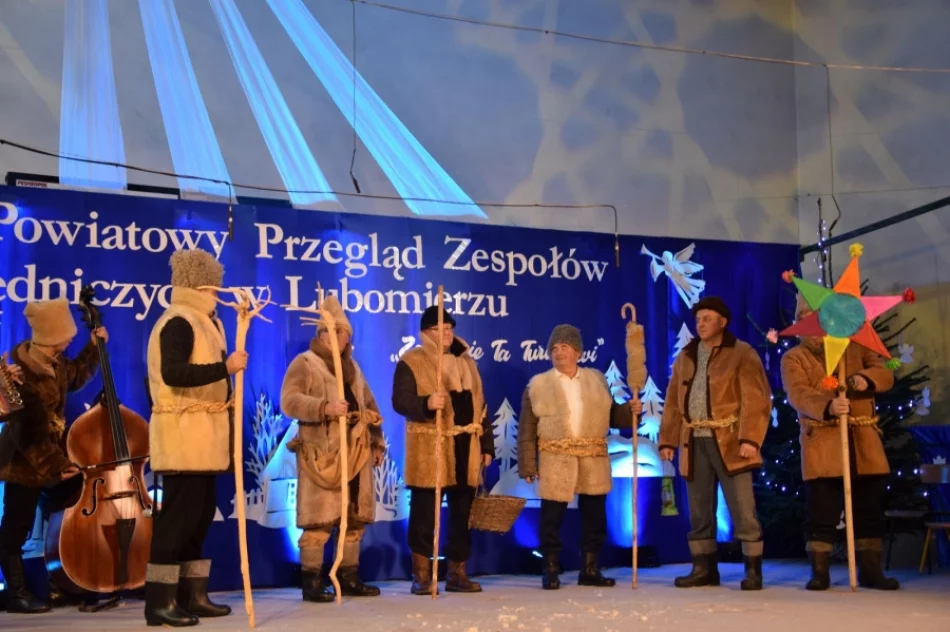 Wystąpiło 31 grup. Uczestnicy zadbali o wysoki poziom artystyczny (ZDJĘCIA) - zdjęcie 7