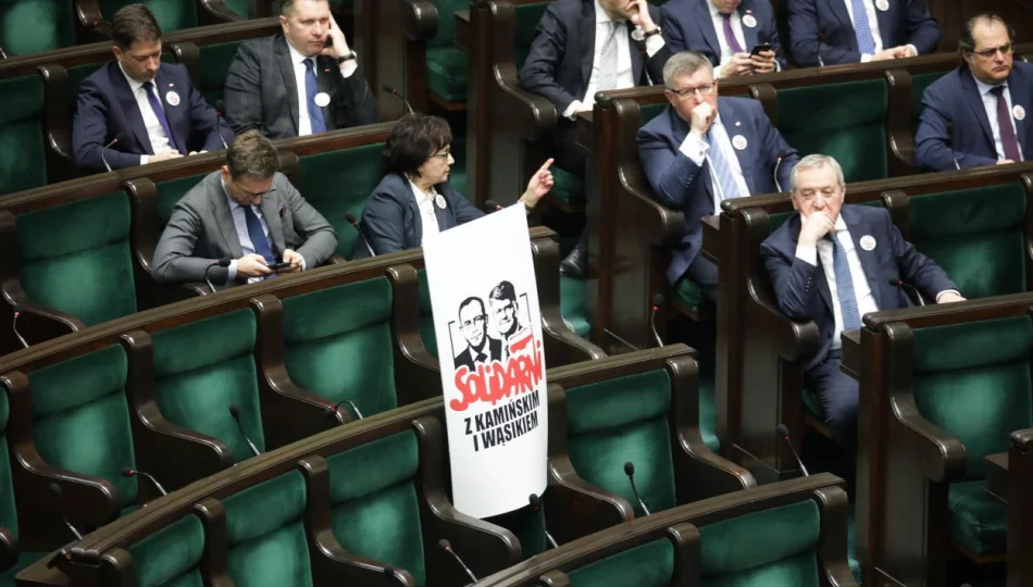 Marszałek Sejmu: Panowie Kamiński i Wąsik nie są posłami; mandatu pozbawił ich wyrok sądu, nie Sejmu - zdjęcie 1