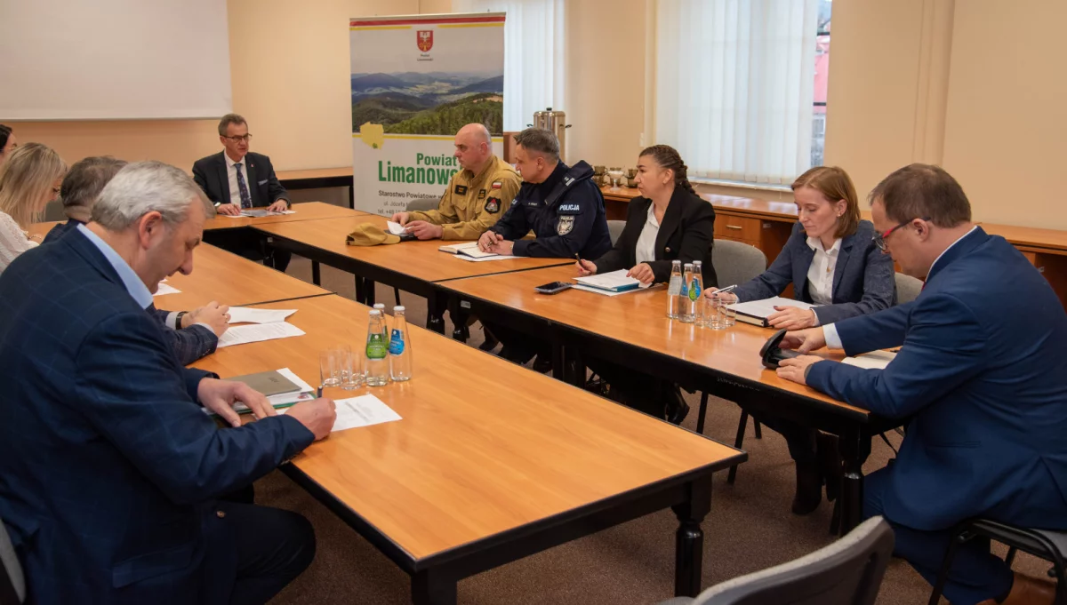 Posiedzenie powiatowego zarządzania kryzysowego/fot.: Starostwo Powiatowe w Limanowej