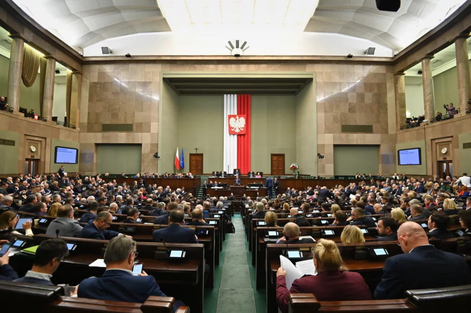 Sejm na żywo - drugi dzień 4. posiedzenia. Wybór składu komisji ds. Pegasusa - zdjęcie 2