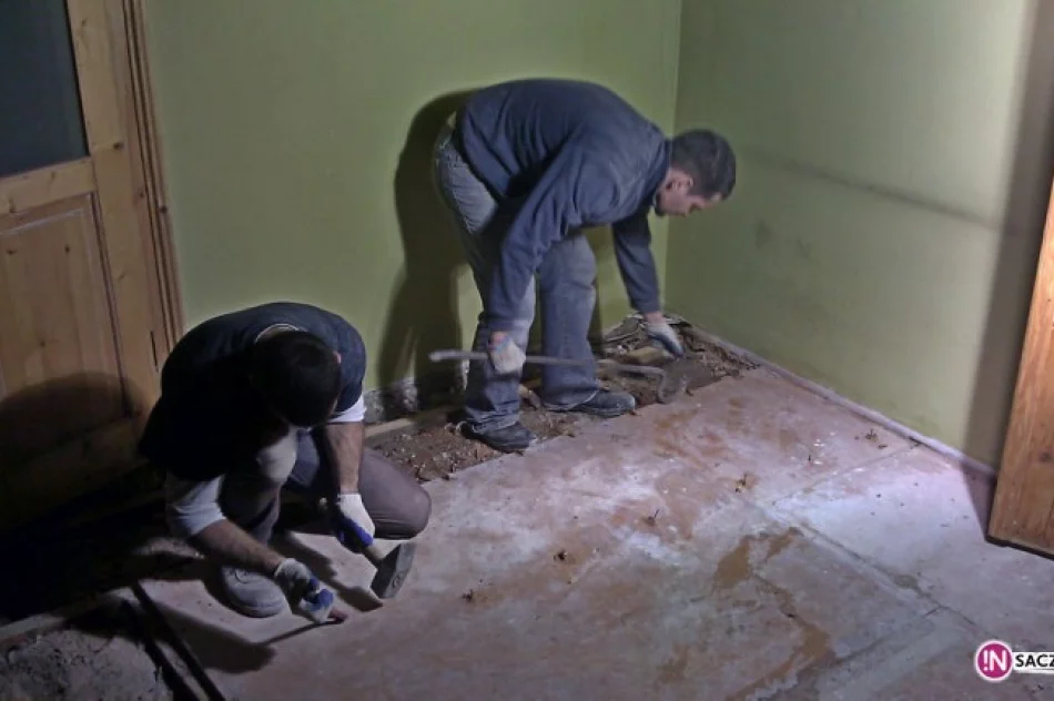 Odpadają tynki, zrywają podłogi - zdjęcie 3