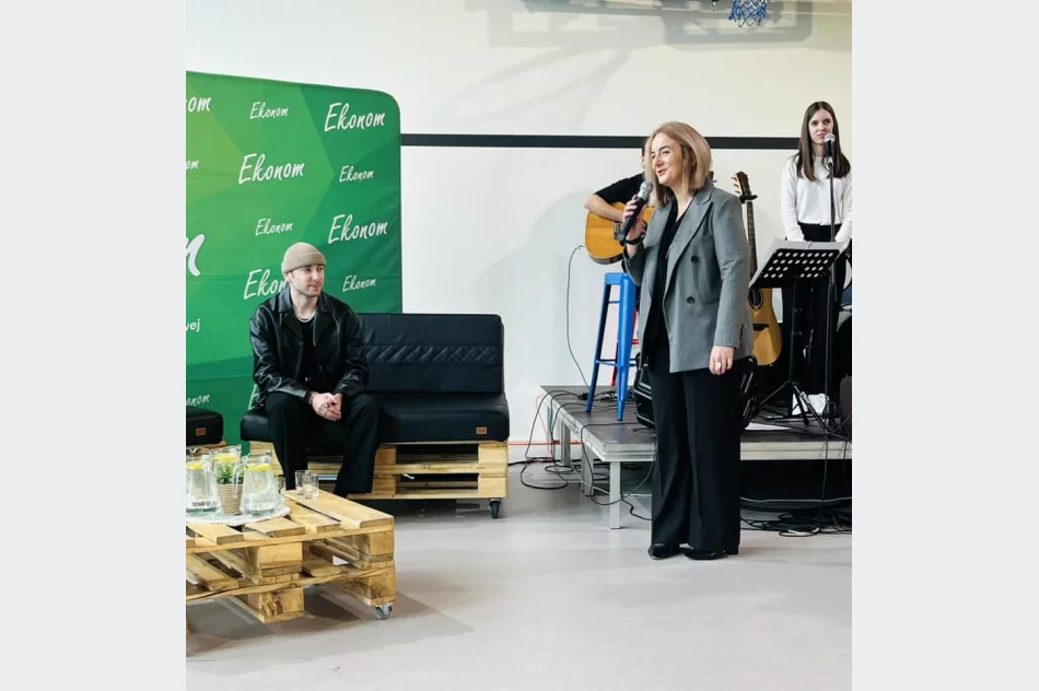 Nietypowy powrót w szkolne mury (ZDJĘCIA) - zdjęcie 5
