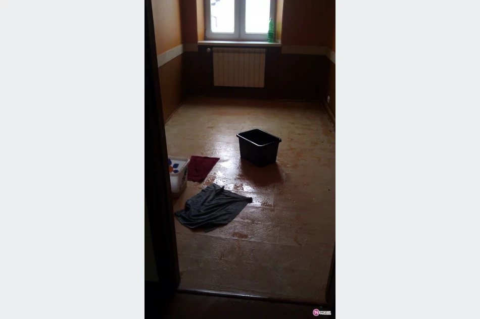 Siedziba Sursum Corda zalana - zdjęcie 4