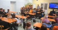 Uczniowie dowiedzieli się, jak zostać policjantem - zdjęcie 2