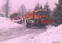 Trudne warunki drogowe - pługi w rowach - zdjęcie główne