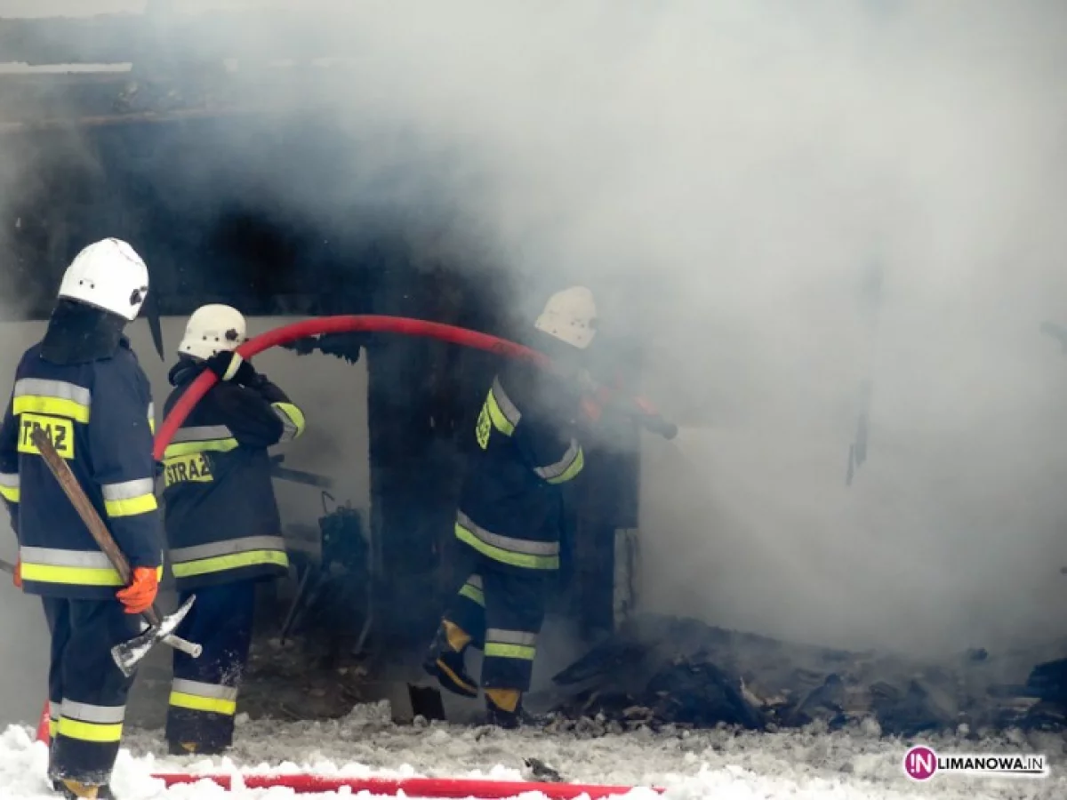 Spłonął budynek gospodarczy