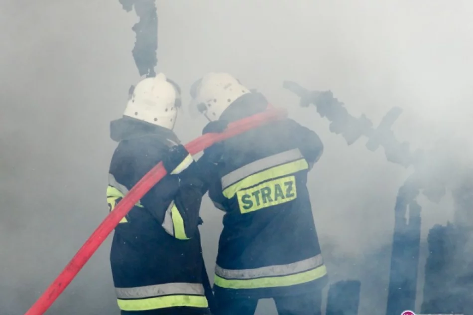 Spłonął budynek gospodarczy - zdjęcie 3