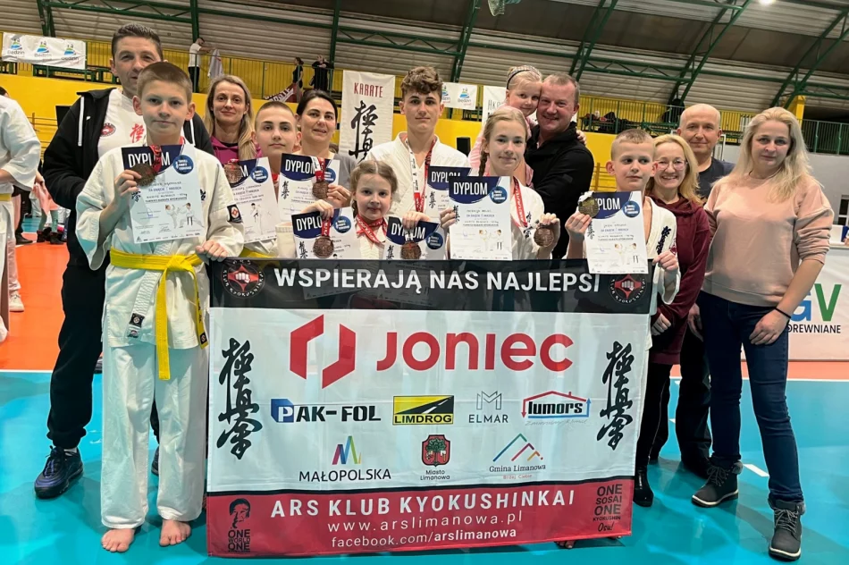 Kolejny sukces i 6 medali limanowskich karateków ARS Limanowa – JONIEC Team - zdjęcie 3