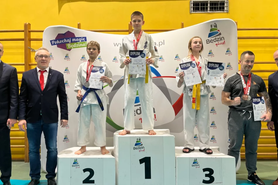 Kolejny sukces i 6 medali limanowskich karateków ARS Limanowa – JONIEC Team - zdjęcie 11