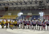 Hokejowy test: Harnasie walczyli z młodzieżą zasłużonego polskiego klubu - zdjęcie główne