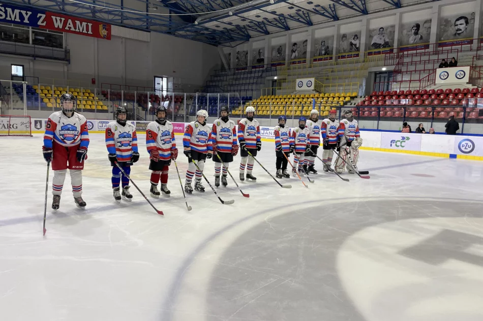 Hokejowy test: Harnasie walczyli z młodzieżą zasłużonego polskiego klubu - zdjęcie 3