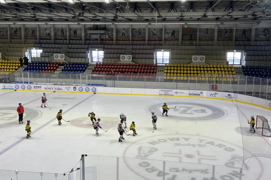 Hokejowy test: Harnasie walczyli z młodzieżą zasłużonego polskiego klubu - zdjęcie 8