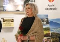 Artystyczna podróż między górami a płótnem - zdjęcie główne