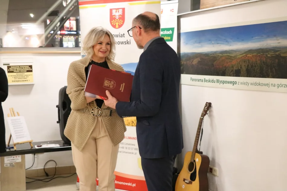 Artystyczna podróż między górami a płótnem - zdjęcie 7