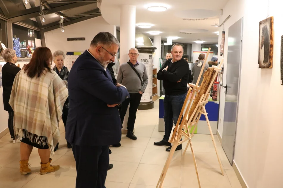Artystyczna podróż między górami a płótnem - zdjęcie 12