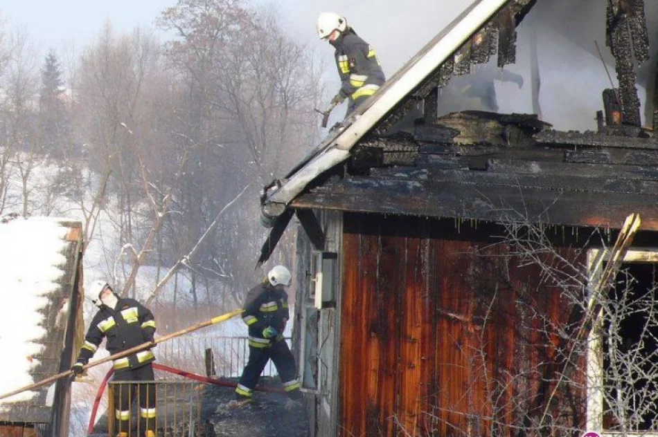 Kobieta spłonęła w pożarze domu - zdjęcie 2