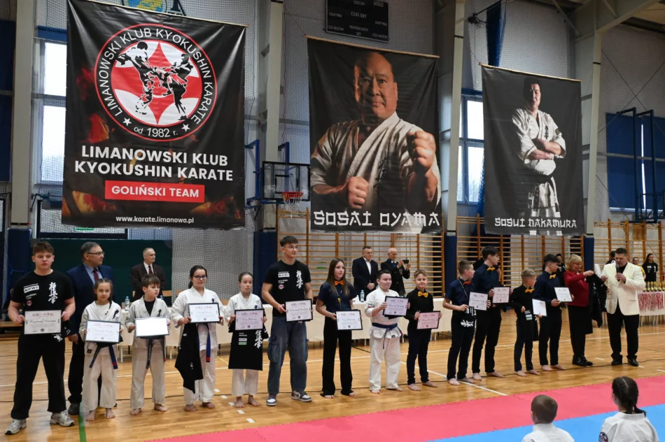 195 zawodników wzięło udział w 6 Limanowskiej Lidze Karate Kyokushin - zdjęcie 3