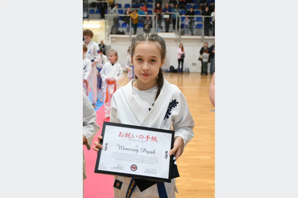 195 zawodników wzięło udział w 6 Limanowskiej Lidze Karate Kyokushin - zdjęcie 12