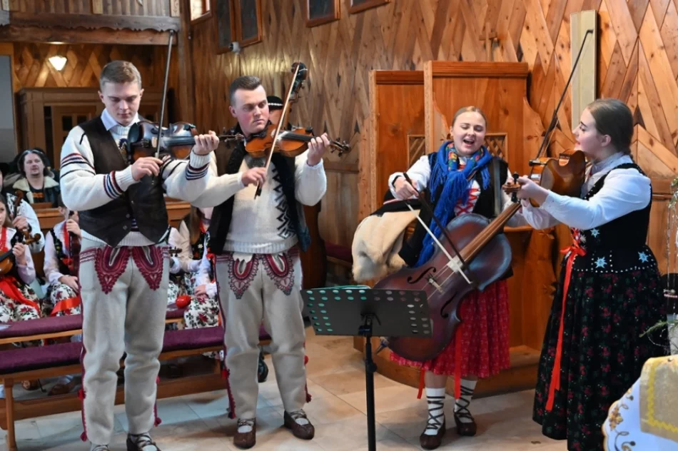 Żywa zagórzańska kultura na styczniowej Eucharystii (ZDJĘCIA) - zdjęcie 4
