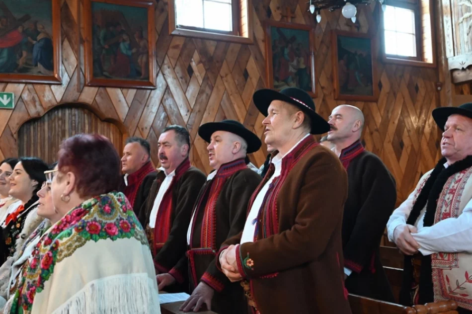 Żywa zagórzańska kultura na styczniowej Eucharystii (ZDJĘCIA) - zdjęcie 11