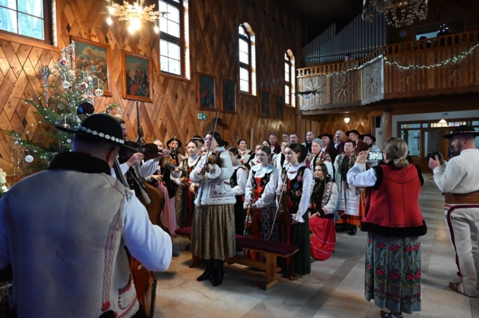 Żywa zagórzańska kultura na styczniowej Eucharystii (ZDJĘCIA) - zdjęcie 15