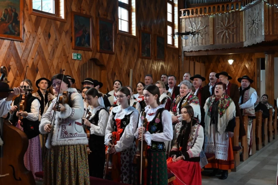 Żywa zagórzańska kultura na styczniowej Eucharystii (ZDJĘCIA) - zdjęcie 19