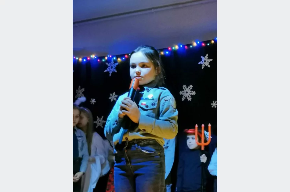 Zuchowy koncert kolęd w ZSP nr 1 - zdjęcie 6