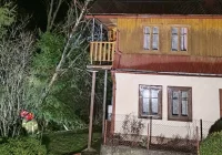 Uszkodzone dachy, powalone drzewa i zalane piwnice - zdjęcie główne