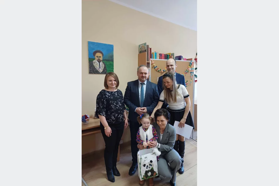 Podsumowanie IV Gminnego Konkursu Plastycznego „Na choince ozdób wiele” - zdjęcie 9