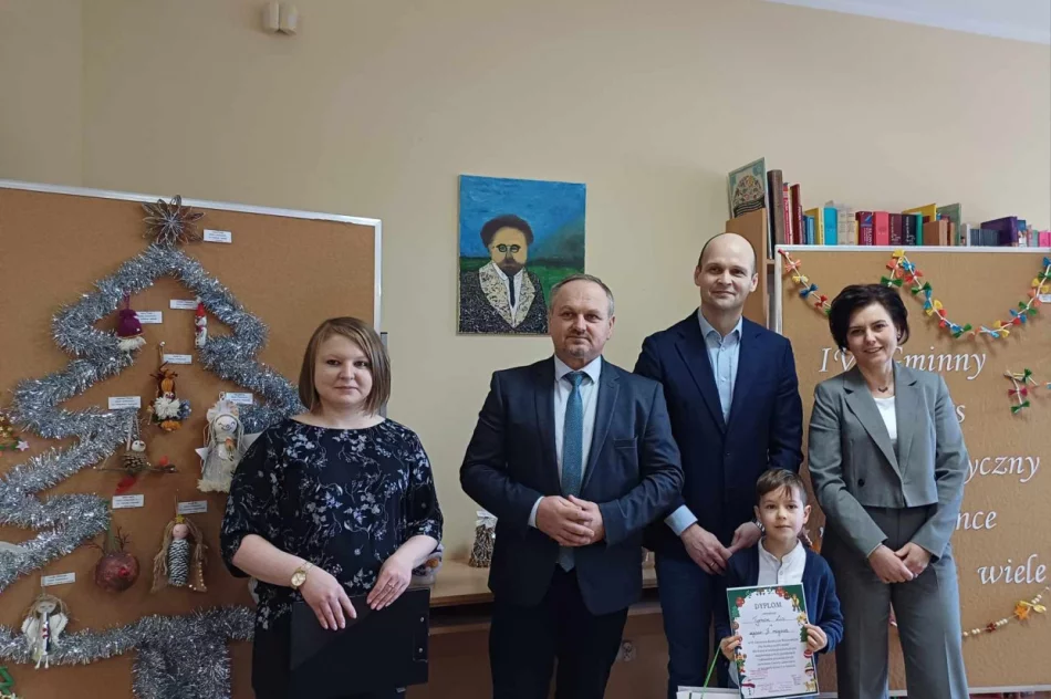 Podsumowanie IV Gminnego Konkursu Plastycznego „Na choince ozdób wiele” - zdjęcie 20