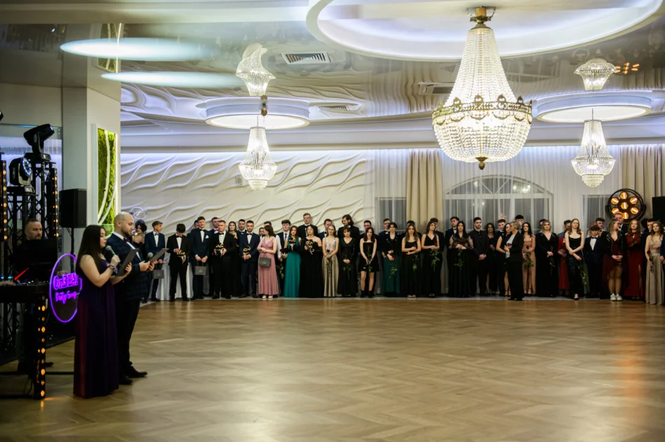 Studniówka ZSTiO w Limanowej - 2024 - zdjęcie 7