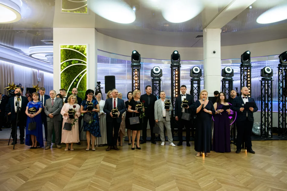 Studniówka ZSTiO w Limanowej - 2024 - zdjęcie 8