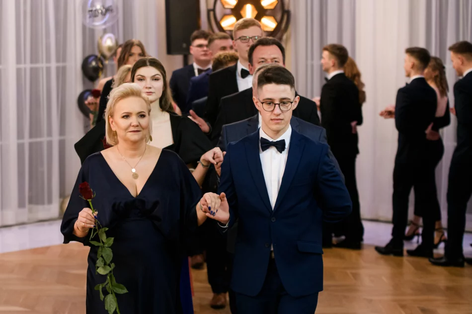 Studniówka ZSTiO w Limanowej - 2024 - zdjęcie 13