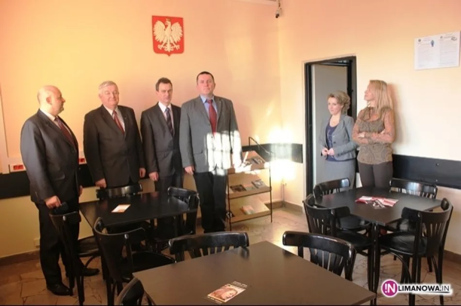 Powiat wsparł policję - zdjęcie 2