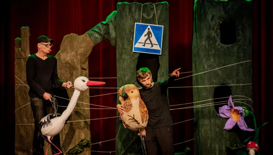  Feryjne teatrzyki dla dzieci - już we wtorek drugi spektakl "Jak wróbelek nie mógł zdążyć na wesele"! - zdjęcie 1
