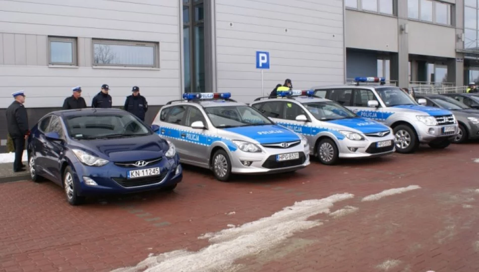 8 nowych radiowozów dla sądeckiej policji - zdjęcie 1