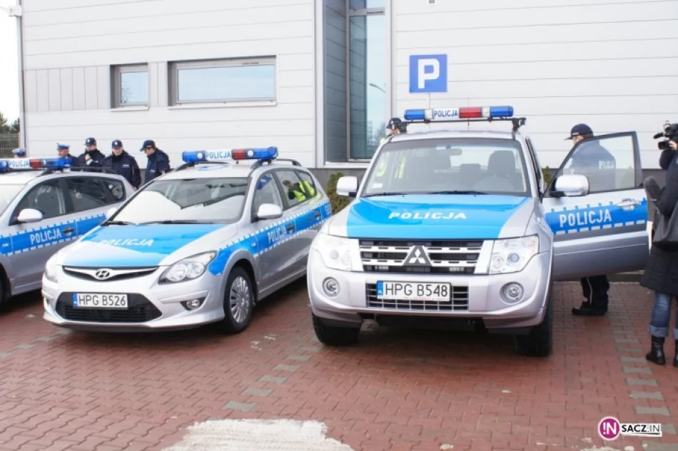 8 nowych radiowozów dla sądeckiej policji - zdjęcie 4