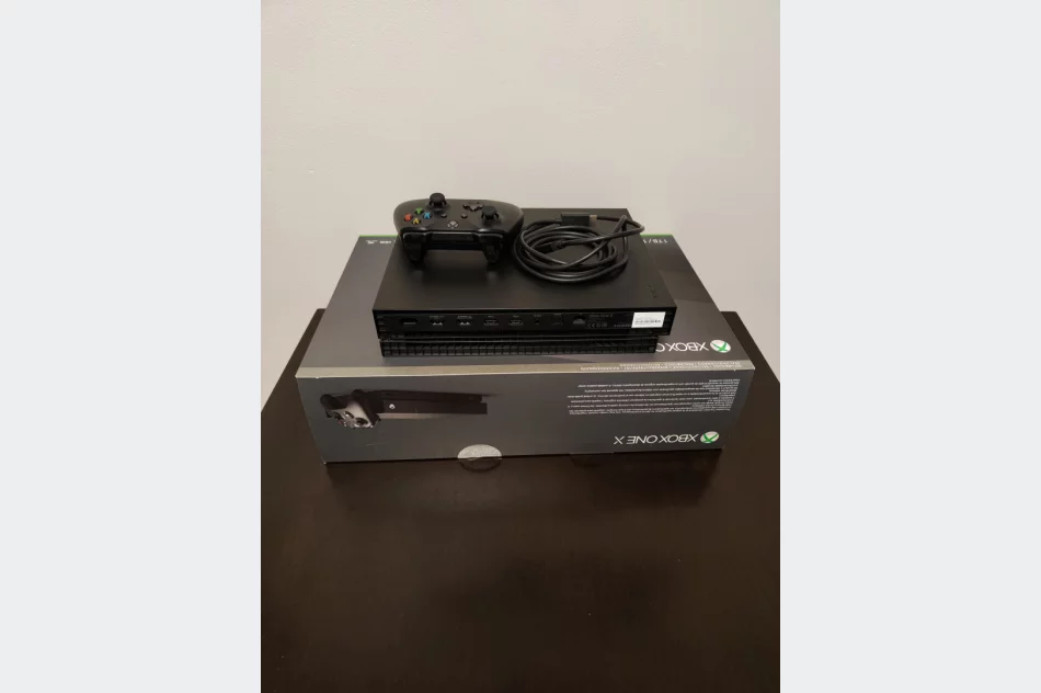 Xbox one X 4k 1TB - zdjęcie 1