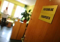 Sondaż: stres, inflacja i uzależnienia - zdjęcie główne