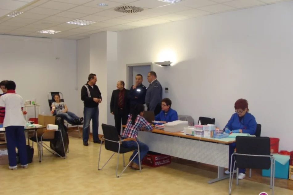 Funkcjonariusze oddali krew - zdjęcie 2