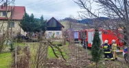 Zasłabnięcie kierowcy przyczyną uderzenia w drzewo i budynek - zdjęcie 2