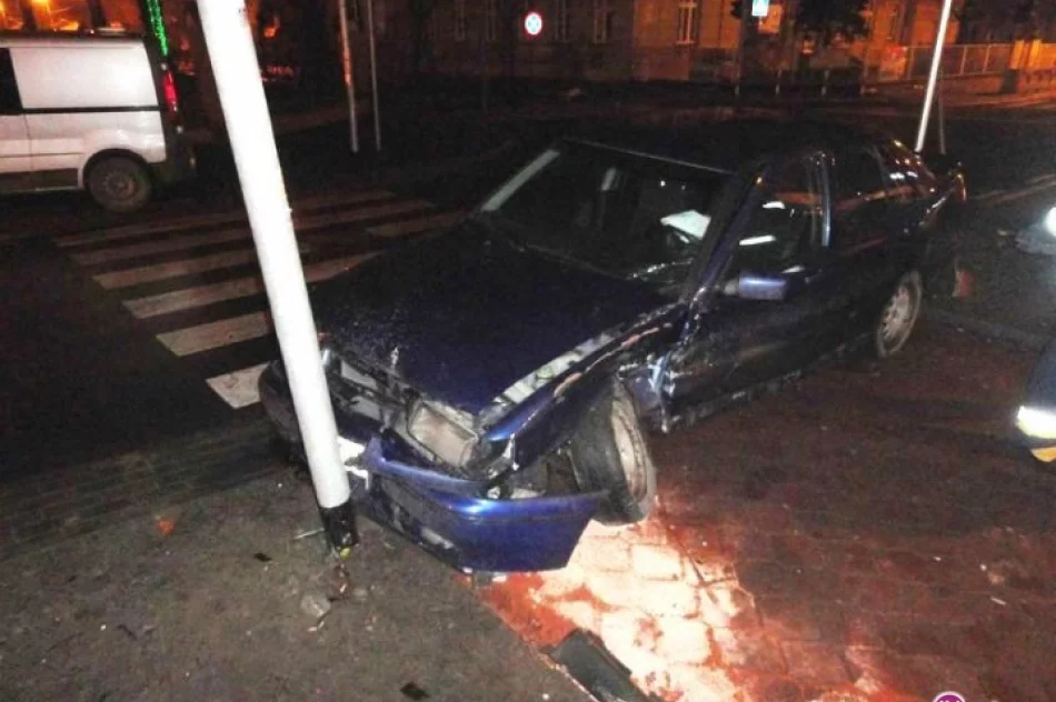 Zderzenie na skrzyżowaniu - jechali na porodówkę - zdjęcie 2